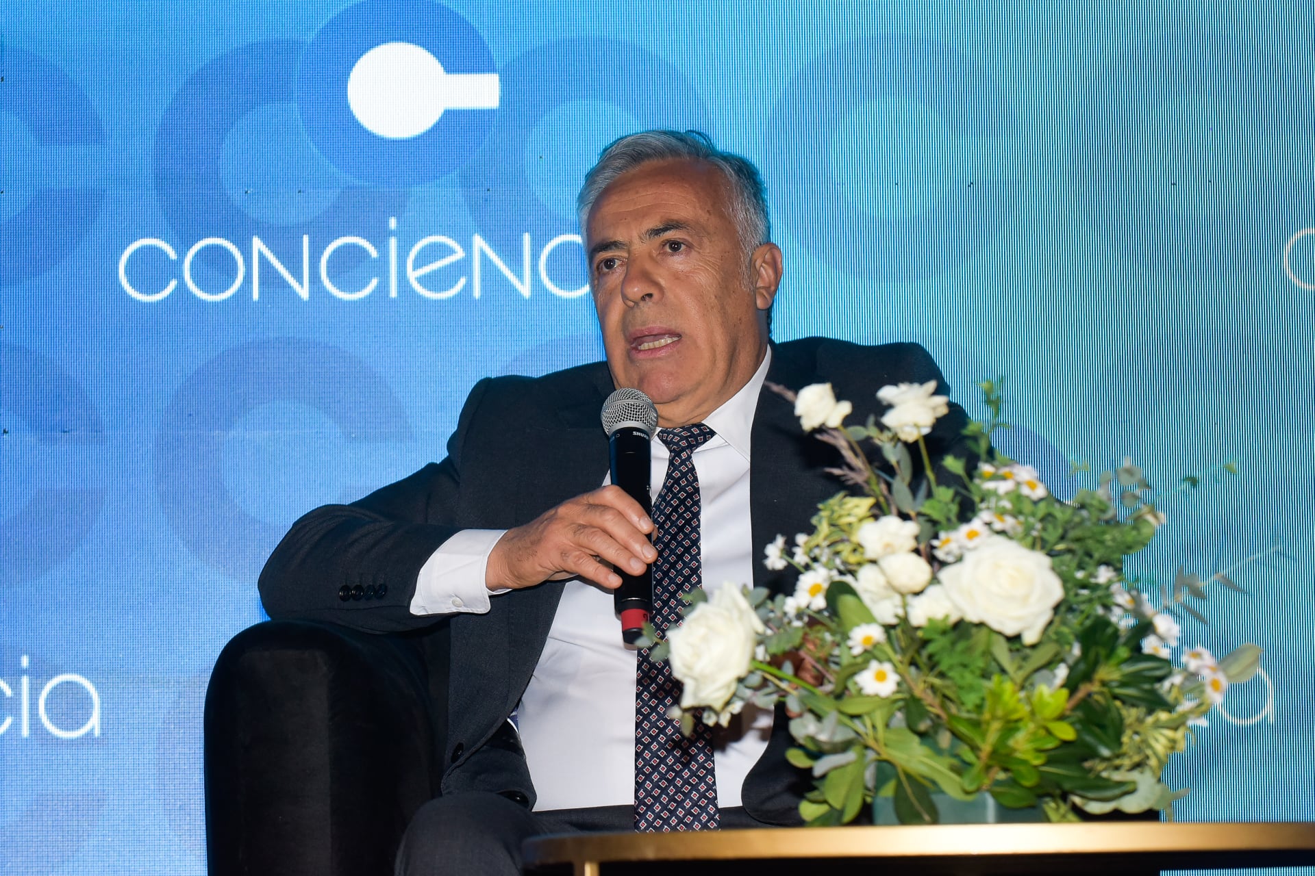El gobernador de Neuquén destacó que en su provincia hay 20 mil alumnos becados
