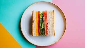 Sándwiches en pan integral con