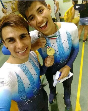Como patinador, representó a la