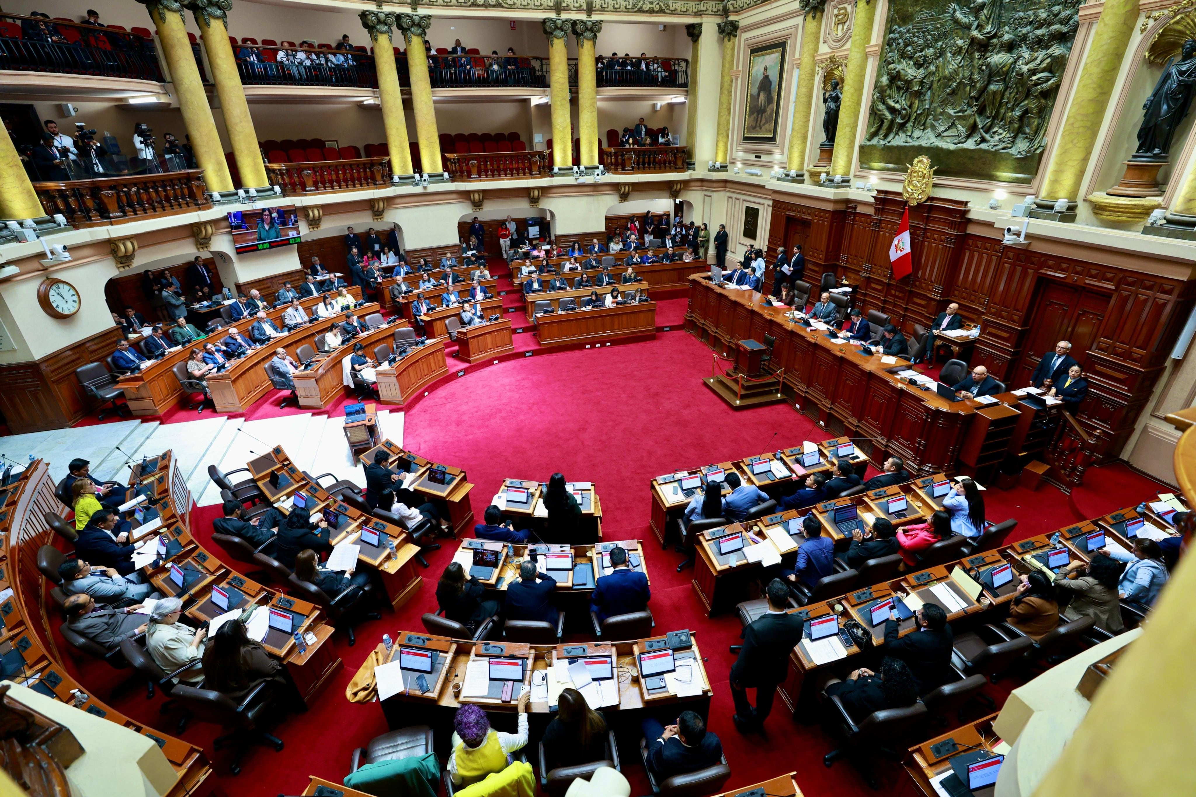 El pleno del Congreso de la República sesiona durante la votación que rechazó otorgar facultades legislativas en seguridad ciudadana y el Fenómeno El Niño. (Foto: Congreso)