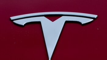 Las acciones de Tesla bajan
