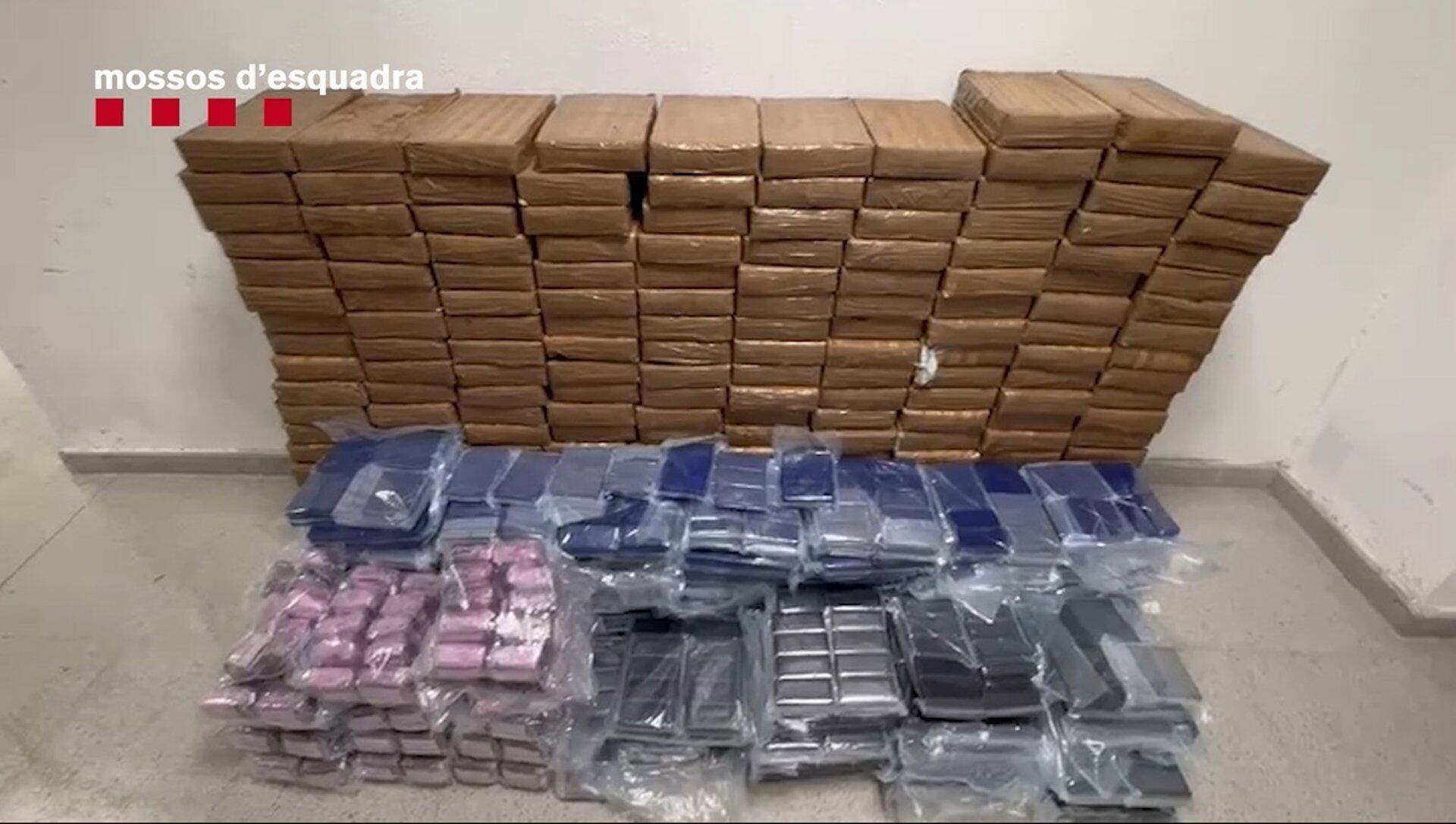 Caen 2 redes de tráfico de drogas a raíz de un asalto fallido en abril en Sant Quintí (Barcelona)