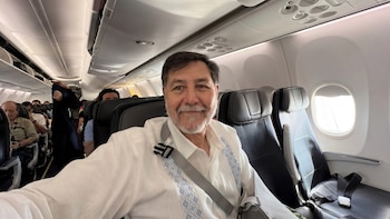 Fernández Noroña arremete contra aerolínea por impedirle su documentación de Cuba a CDMX: “La derecha es muy malvibrosa”