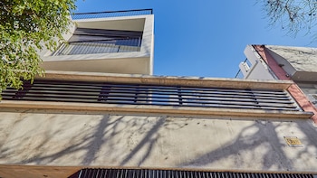 Frente del inmueble hecho con