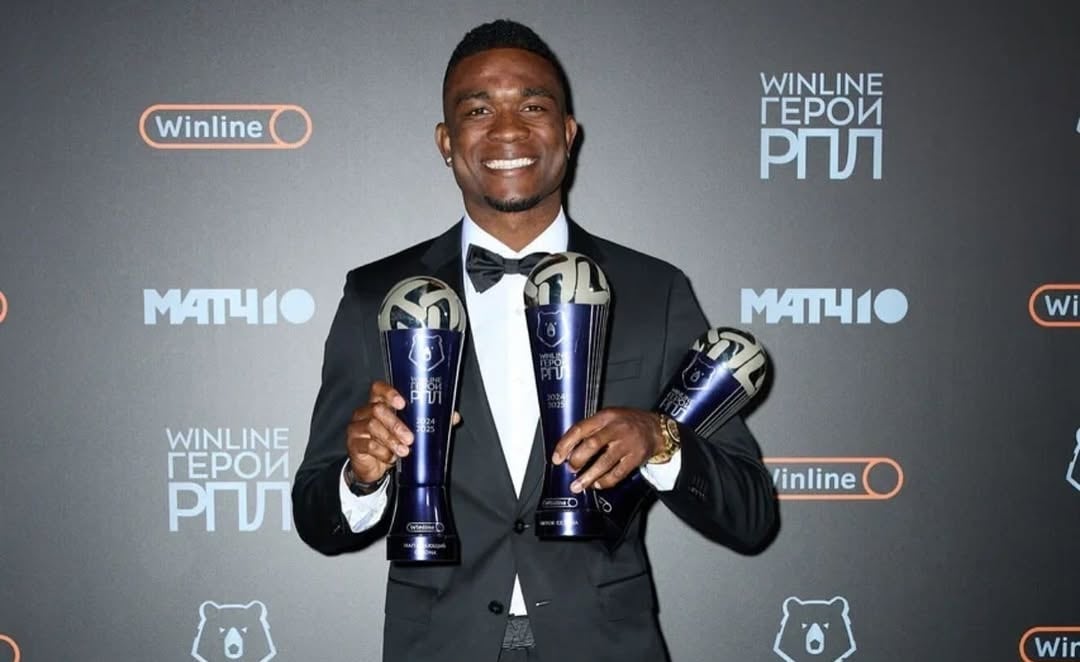El delantero chocoano recibió varios premios por su buena temporada en el fútbol ruso-crédito @jhoncordoba9/Instagram