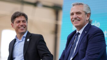 Alberto Fernández junto a Axel