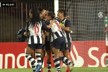 Alison Reyes marcó el quinto gol de Alianza Lima.