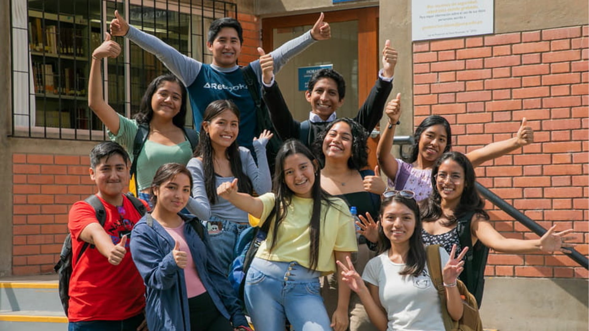 Primera etapa de Beca 18-2026 beneficia a estudiantes con alto rendimiento académico en todo el país. (Foto: Agencia Andina)