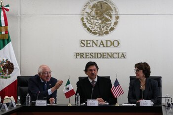 El embajador se presentó en