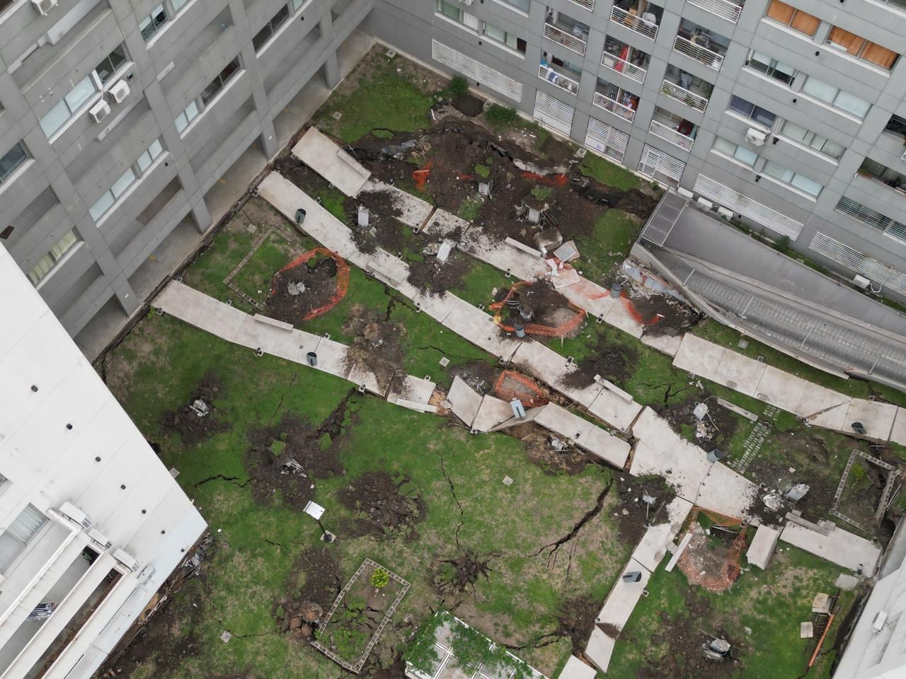 Vista aérea del derrumbe. Fotografía: Gastón Taylor