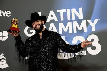 Carin León es uno de