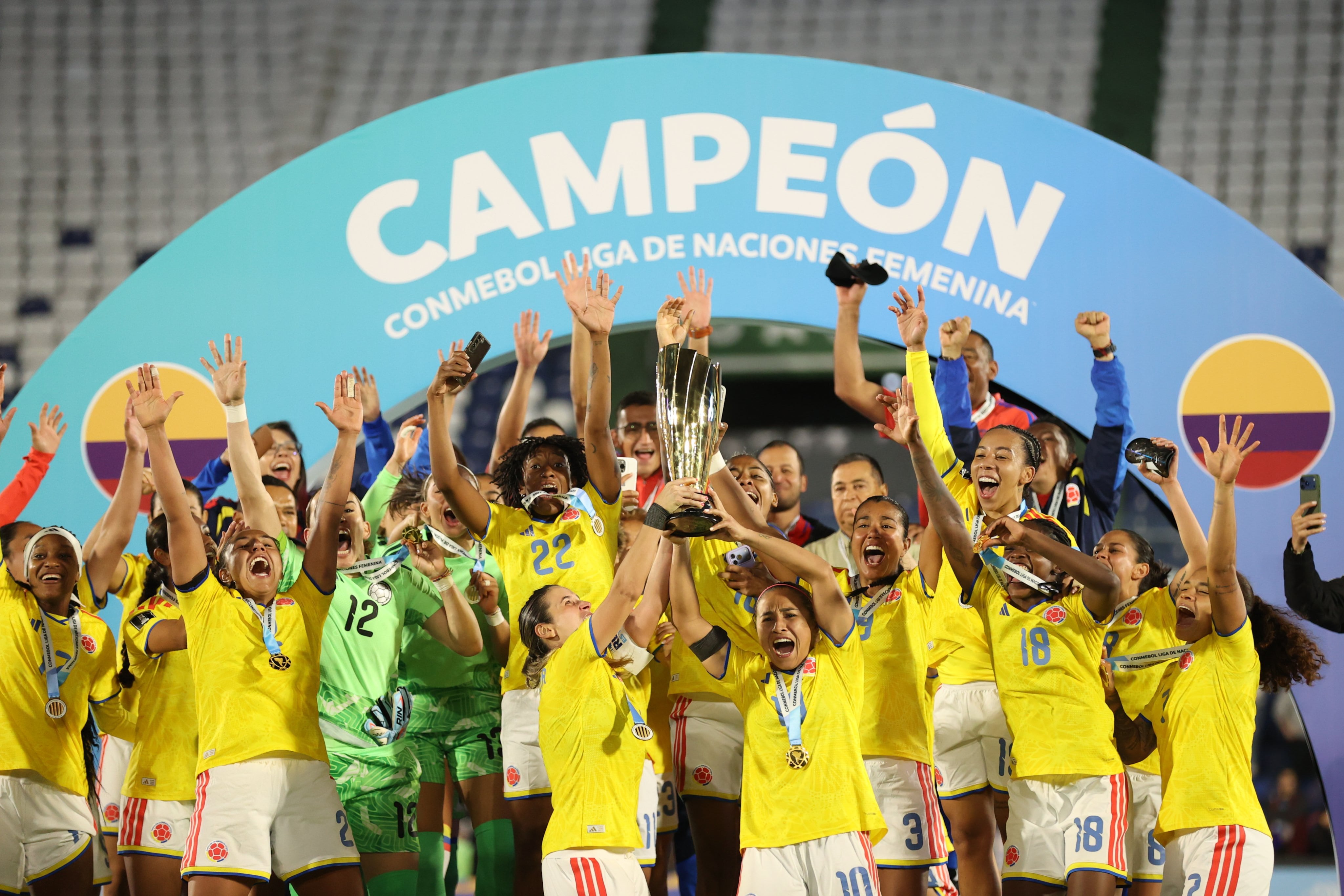 La selección Colombia femenina levantó el título de la Liga de Naciones Femenina al superar a Paraguay por 4-3 en la novena fecha - crédito Conmebol