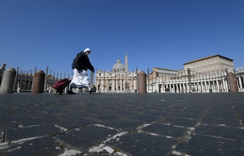 El Vaticano vacío debido a