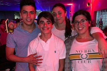 IÚDICA A SOLAS - HIJAS E HIJOS