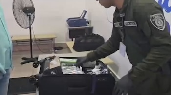 - crédito Policía Nacional