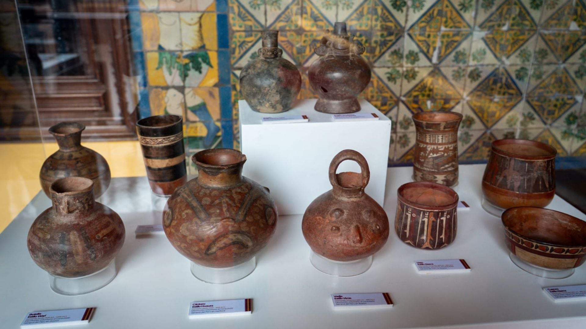Perú recupera 281 bienes culturales repatriados de Estados Unidos en el marco de los 200 años de relaciones diplomáticas.