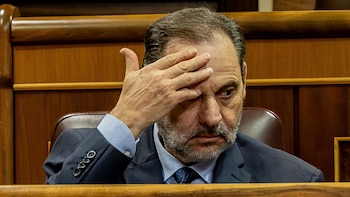 Ábalos no ha pedido el