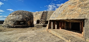 Nidos de ametralladoras y troneras