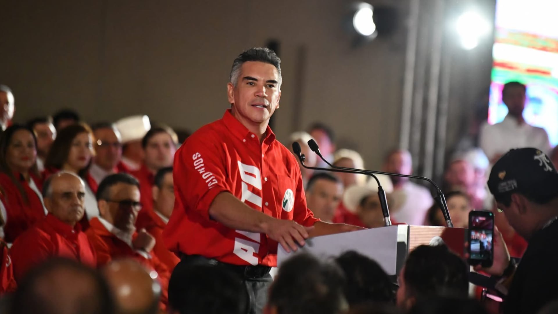 Alito Moreno propone una coalición entre PRI, PAN y Movimiento Ciudadano para impedir una mayoría calificada de Morena en San Lázaro. (Foto: X/@alitomorenoc)