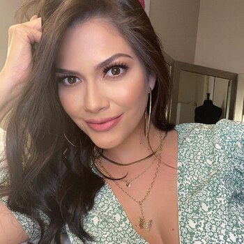 Actualmente tiene dos hijos con