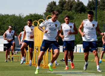 Nahuel Molina, en el centro