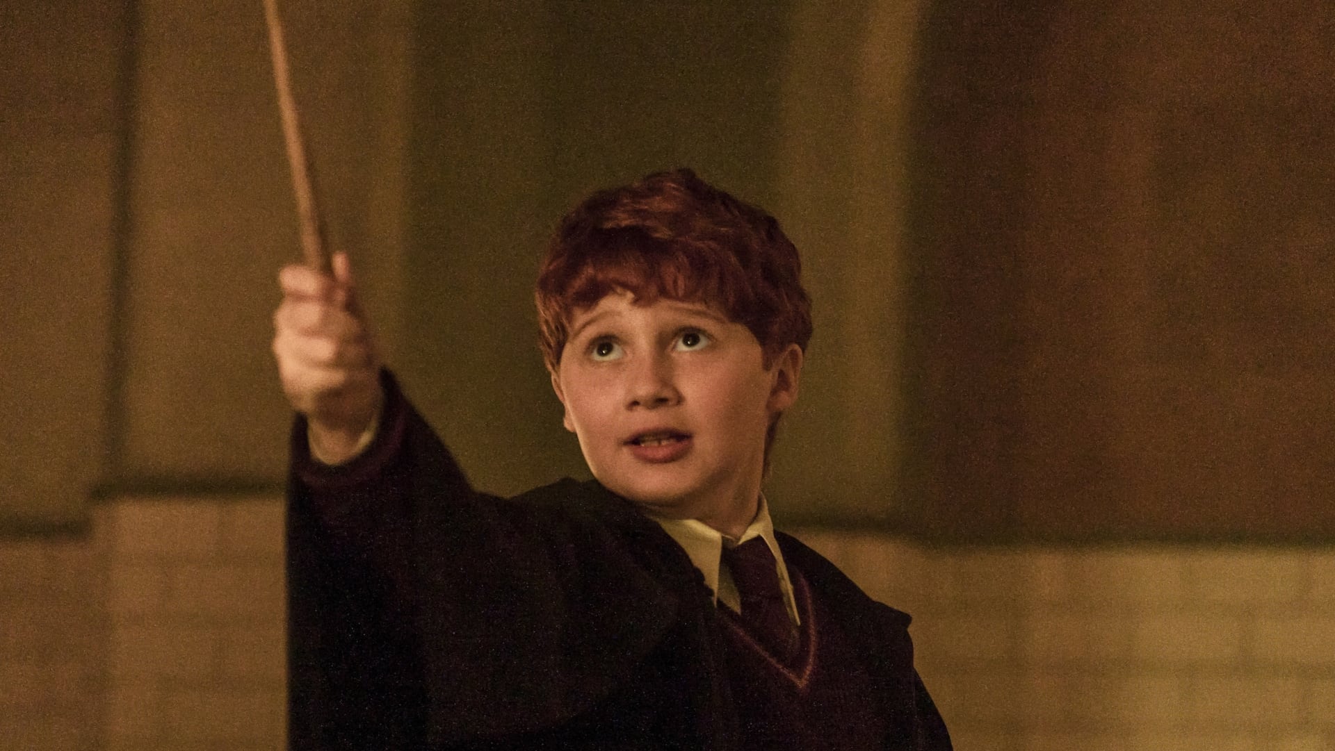 Alastair Stout acompaña a Harry como Ron Weasley. (HBO Max)