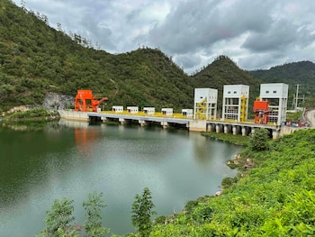 Fotografía de la hidroeléctrica Patuca III, en la comunidad de Patuca, departamento de Olancho (Honduras). EFE/ Germán Reyes