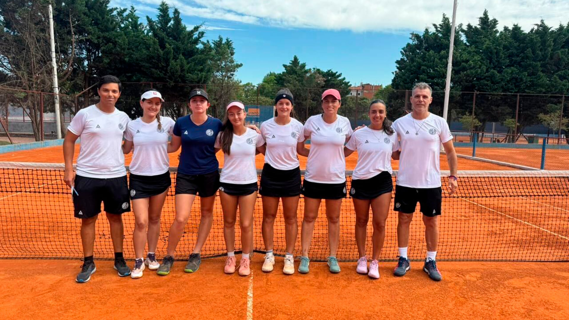 El equipo de damas de San Lorenzo para la edición 2025 (Crédito: Prensa AAT)