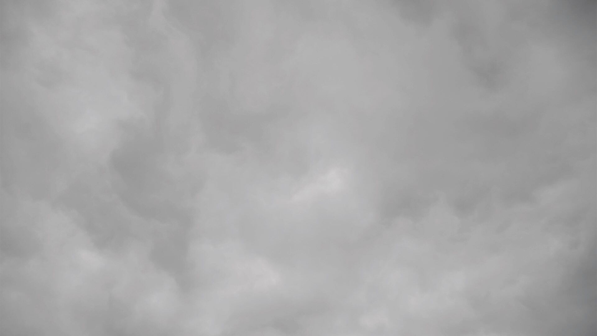 El cielo en el campo de exterminio de Treblinka donde la madre y hermanos de Francisco fueron asesinados