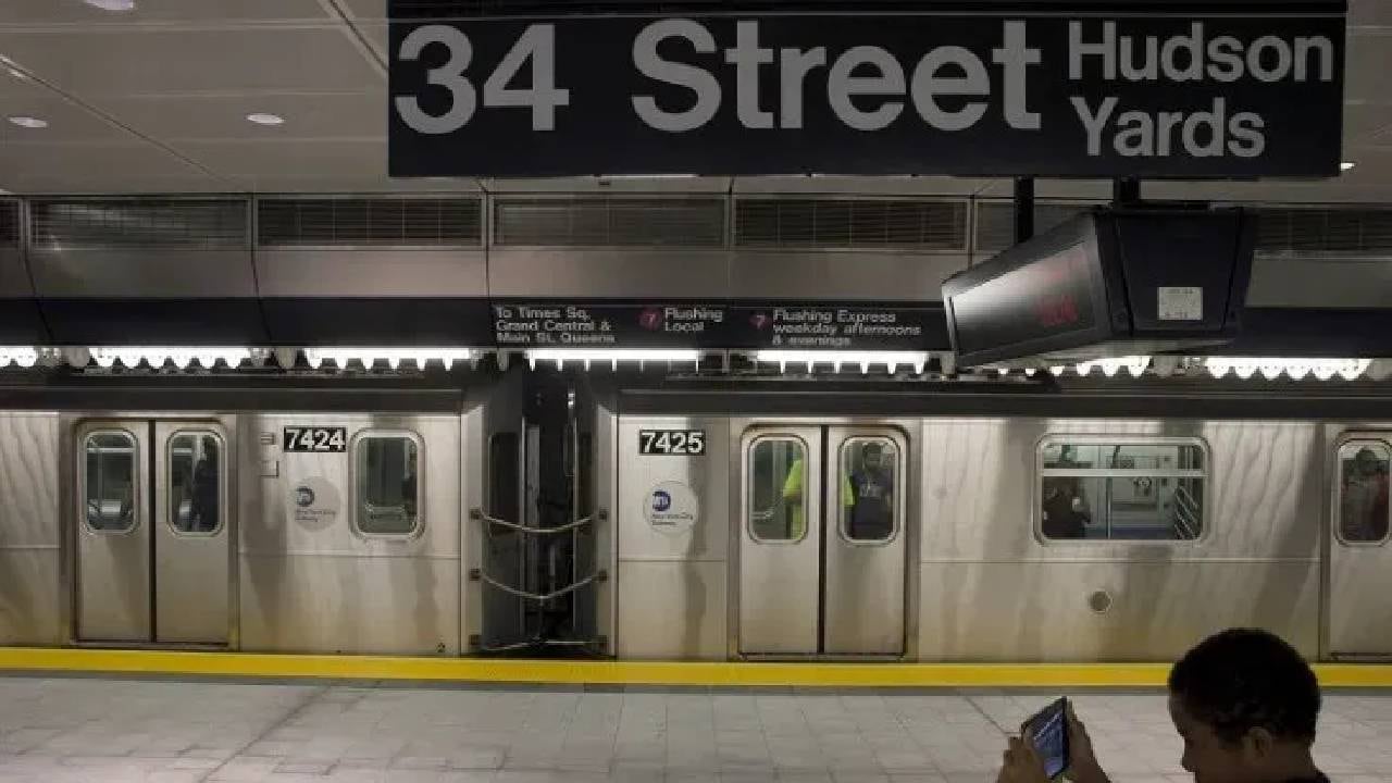 El suceso generó preocupación entre los usuarios habituales del metro de Nueva York por los recientes accidentes (Reuters/Brendan McDermid)