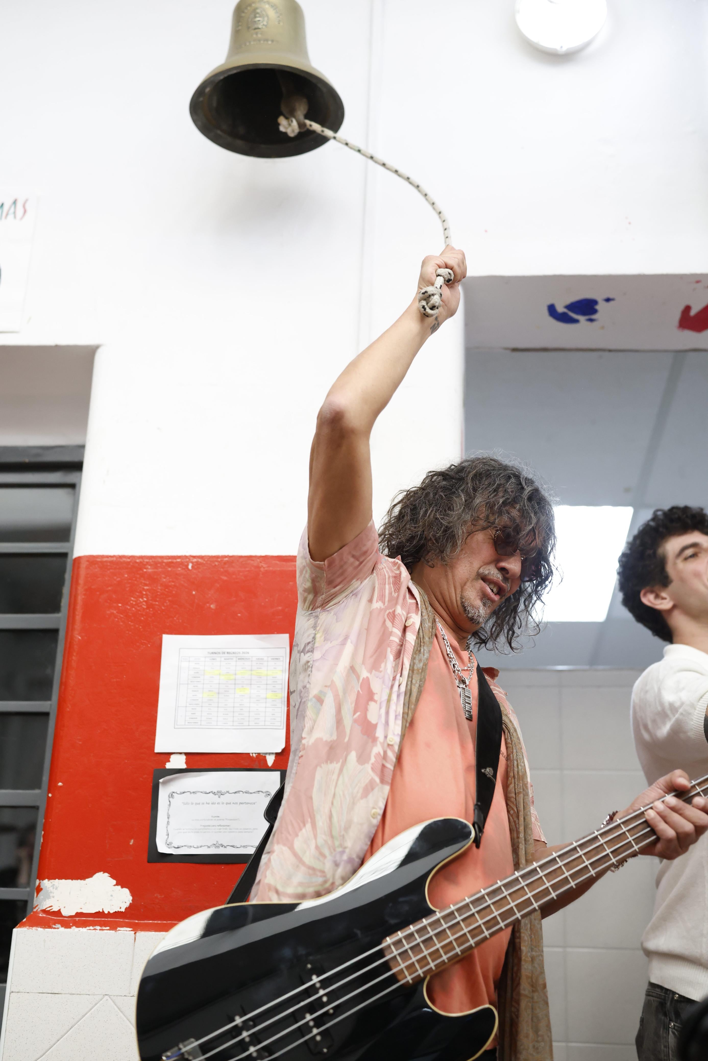 El Zorrito Von Quintiero hace sonar la campaña para comenzar el show