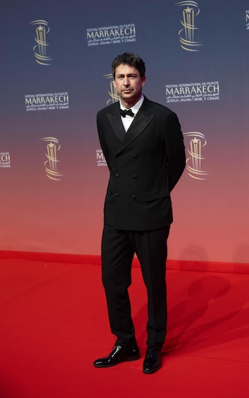 Santiago Mitre retrará la violencia