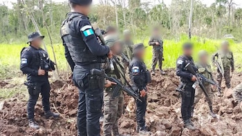 El gobierno guatemalteco elimina pista clandestina cerca de la frontera con México