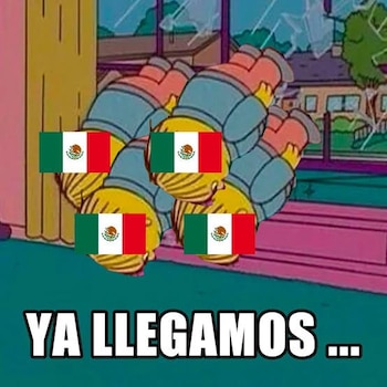 Con memes y mensajes en