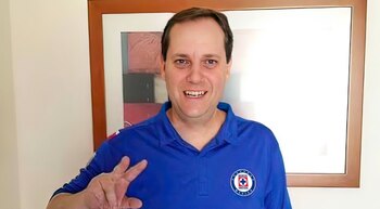 Fallece Paco Villa, emblemático narrador