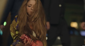 Las impactantes escenas del videoclip