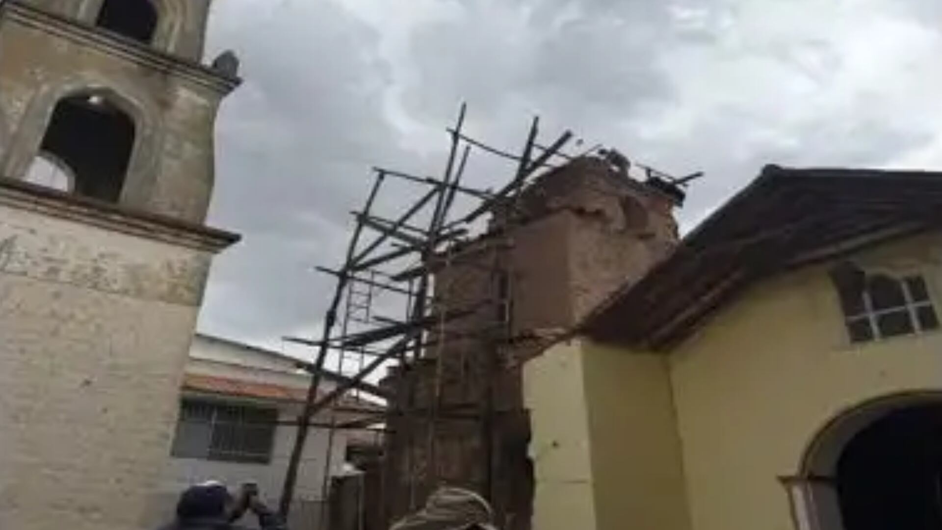 Las inspecciones buscan prevenir colapsos durante la temporada de lluvias. (Andina)