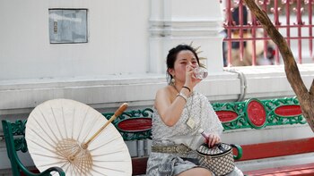 Más de 60 personas han