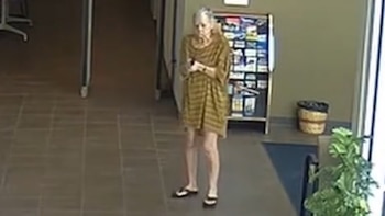 Una mujer de 71 años murió abatida por la policía tras disparar dentro de una comisaría de Florida