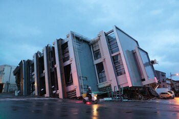 Un edificio de varias plantas