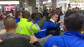 Policía disparó al aire para