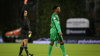 El árbitro de las seis