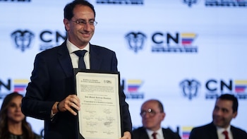 Vicepresidente electo José Manuel Restrepo tildó de antidemocrático el llamado de Iván Cepeda a la desobediencia civil: “Puede ser un berrinche”