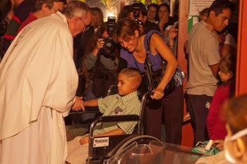 Bergoglio en el Hospital Gutiérrez