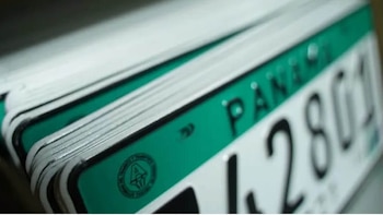 Entrega de placas vehiculares 2026 en Panamá será exclusiva para autos nuevos y en agencias