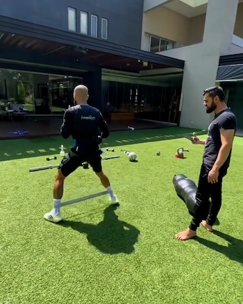 El amplio patio de la