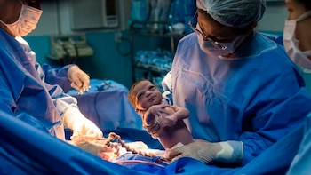 Isabela retratada por Rodrigo Kunstmann