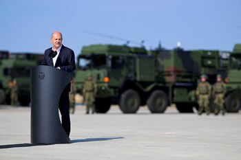 Olaf Scholz rechaze una medida de censura. (REUTERS/Fabian Bimmer)