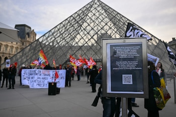 El museo del Louvre reabrió