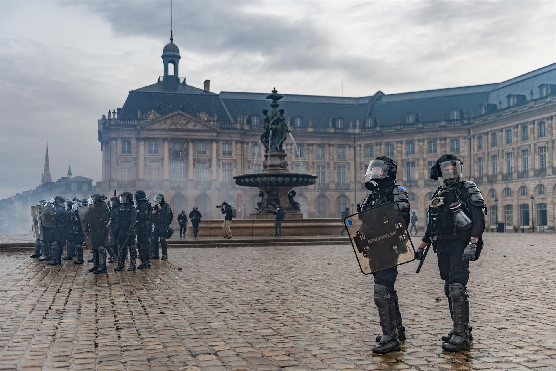 En prisión 33 de los detenidos por altercados en las manifestaciones del pasado fin de semana en Francia